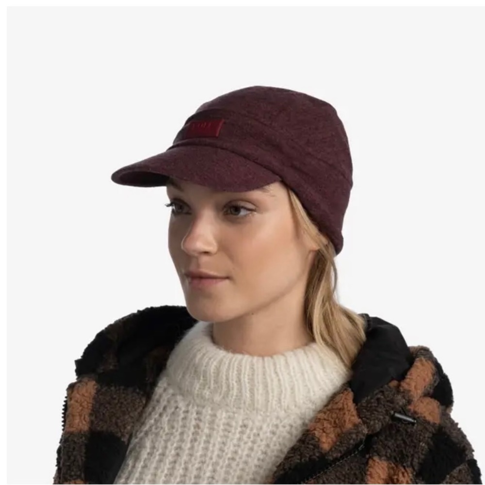 NWOT Packable Merino Fleece Cap-Maroon